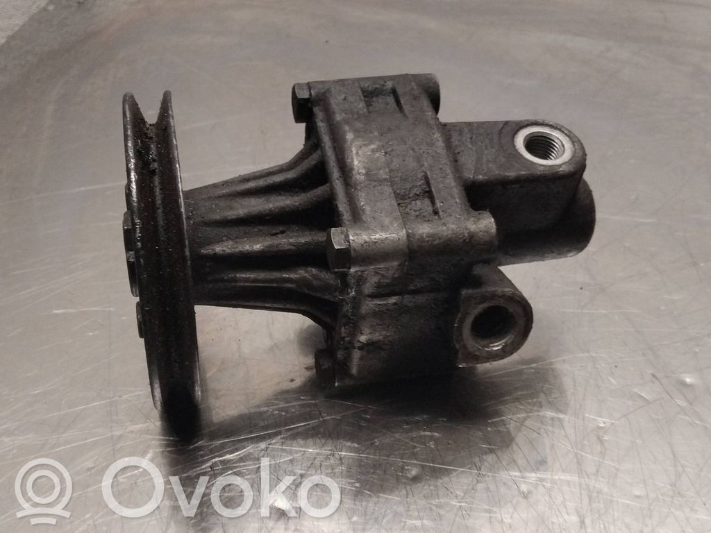 Ohjaustehostimen pumppu   1716550