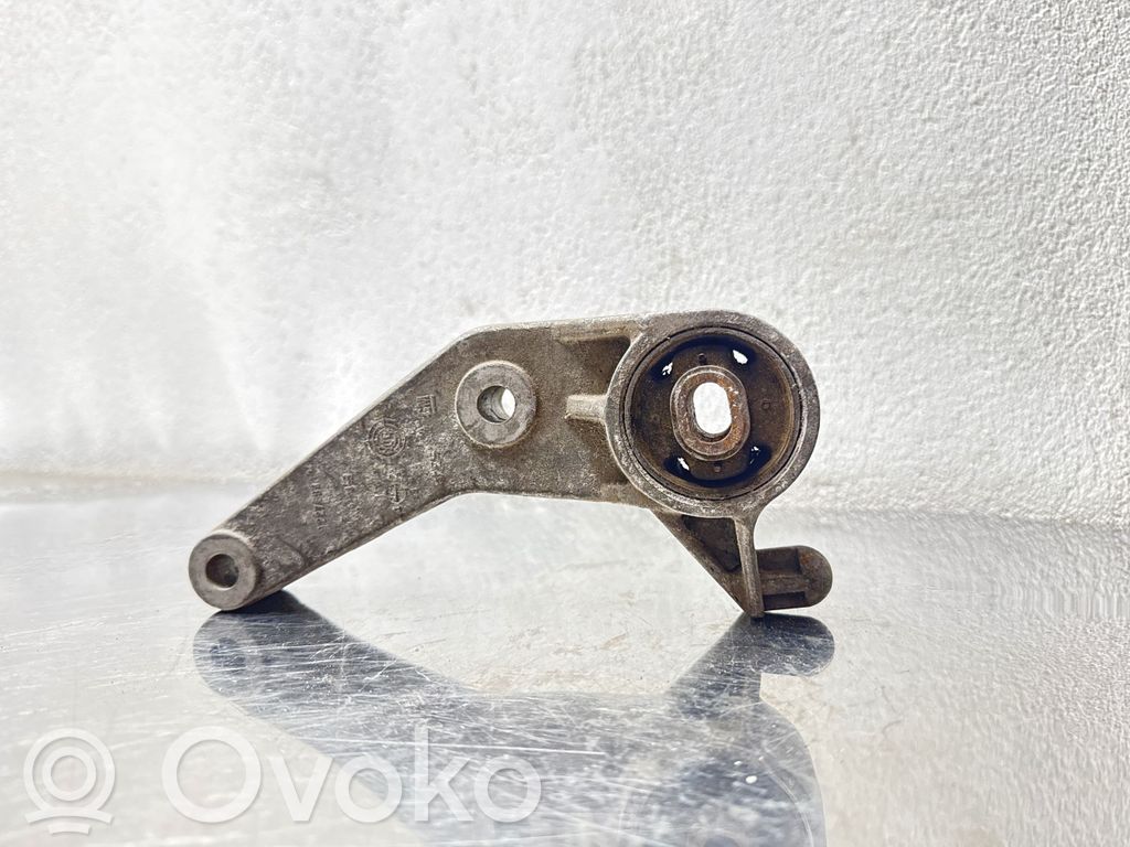 Opel Corsa C Engine mount bracket 