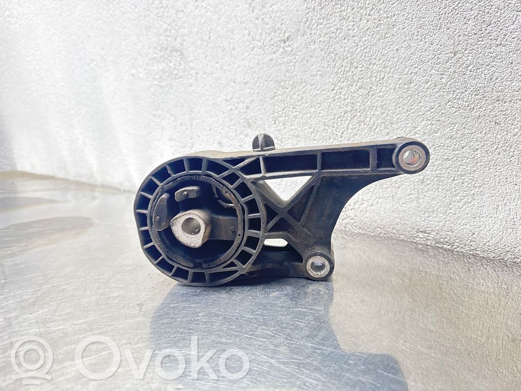 Opel Vectra C Engine mount bracket 