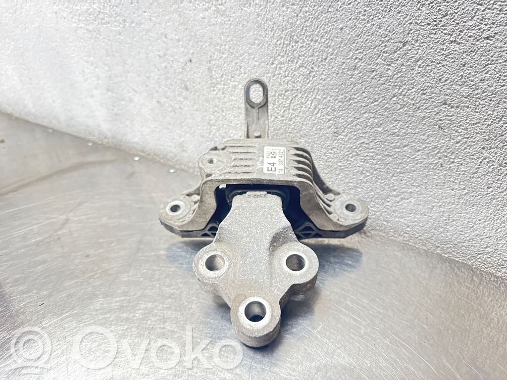 Engine mount bracket   13337422