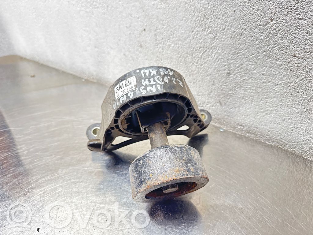 Engine mount bracket   13227769