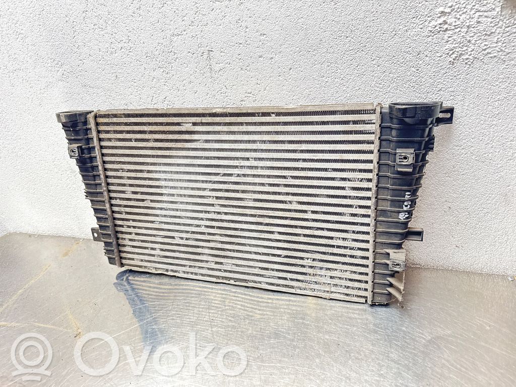 Opel Astra H Interkūlerio radiatorius 