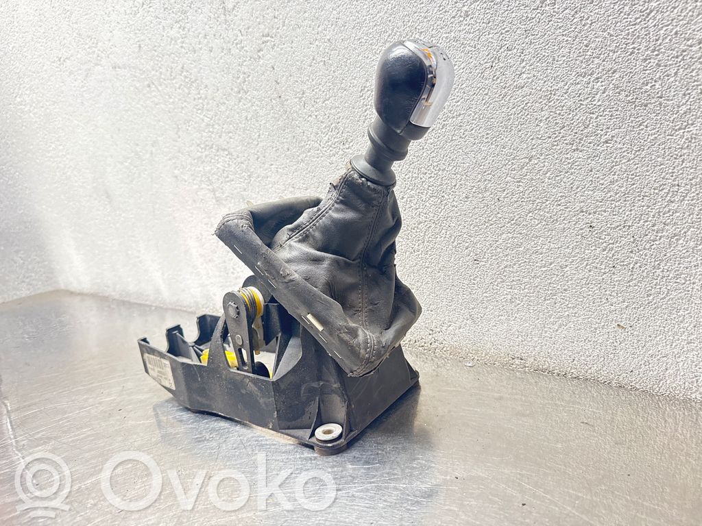 Opel Vectra C Gear shifter/selector 