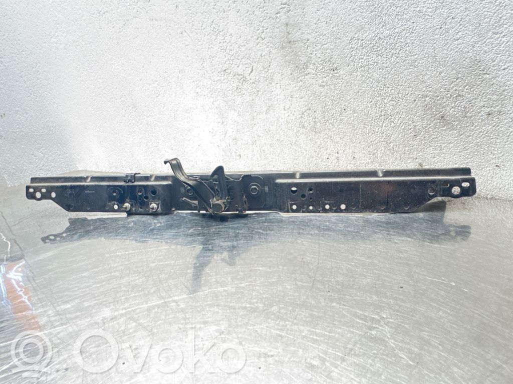 Opel Astra J Radiatoru paneļa augšējā daļa (televizors) 