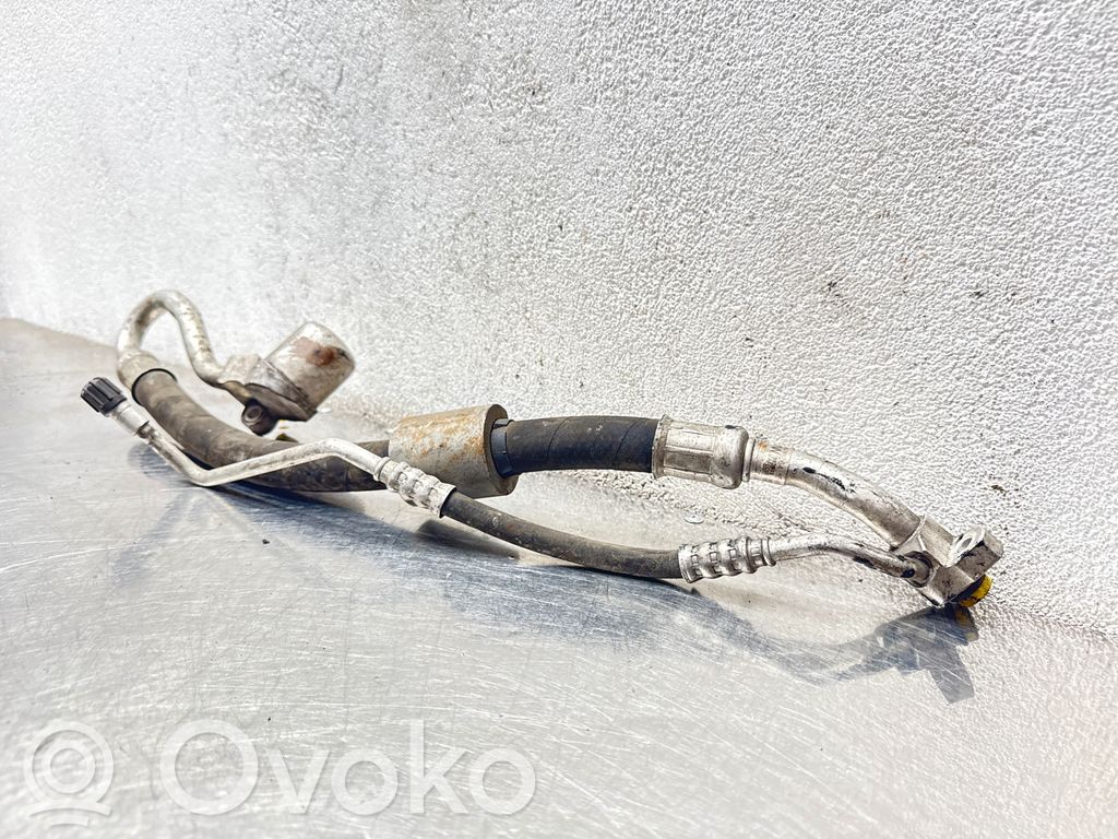 BMW 3 E90 E91 Air conditioning (A/C) pipe/hose 