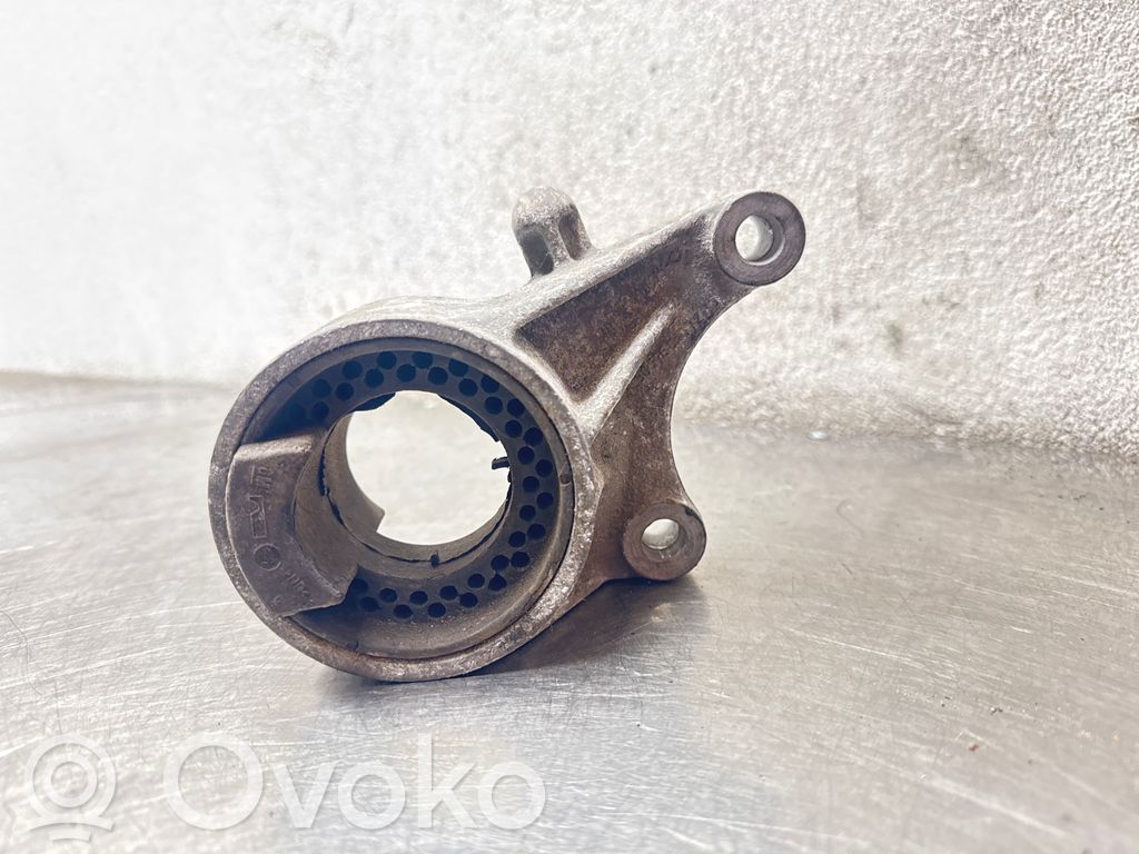Engine mount bracket   90575190
