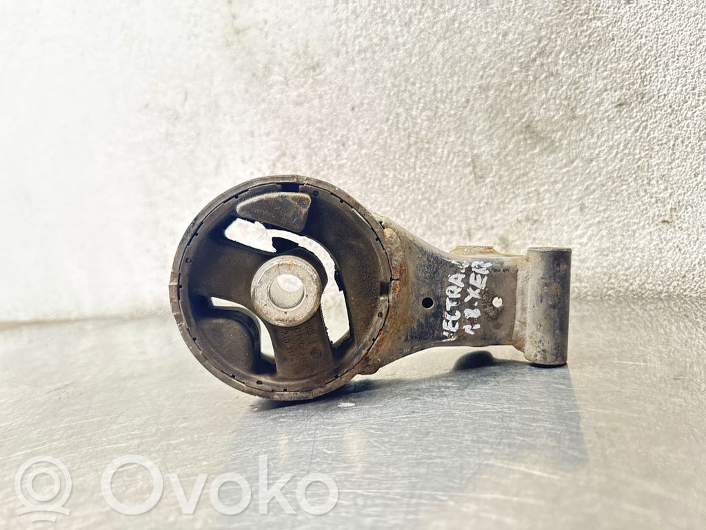 Opel Vectra C Engine mount bracket 