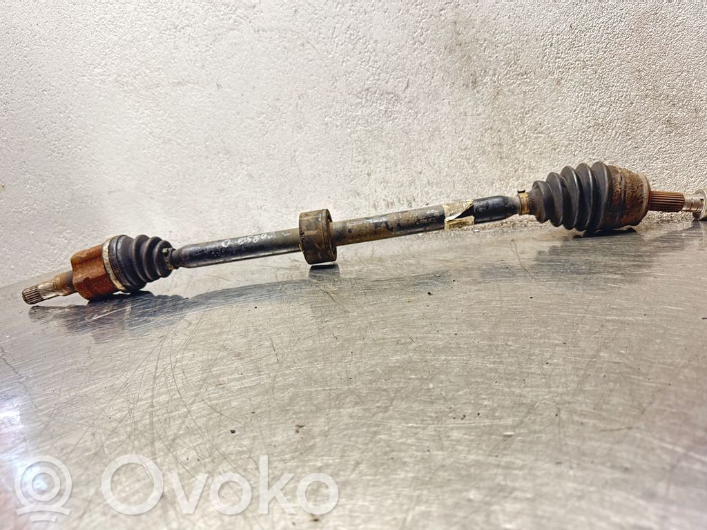 Opel Corsa D Etuvetoakseli 