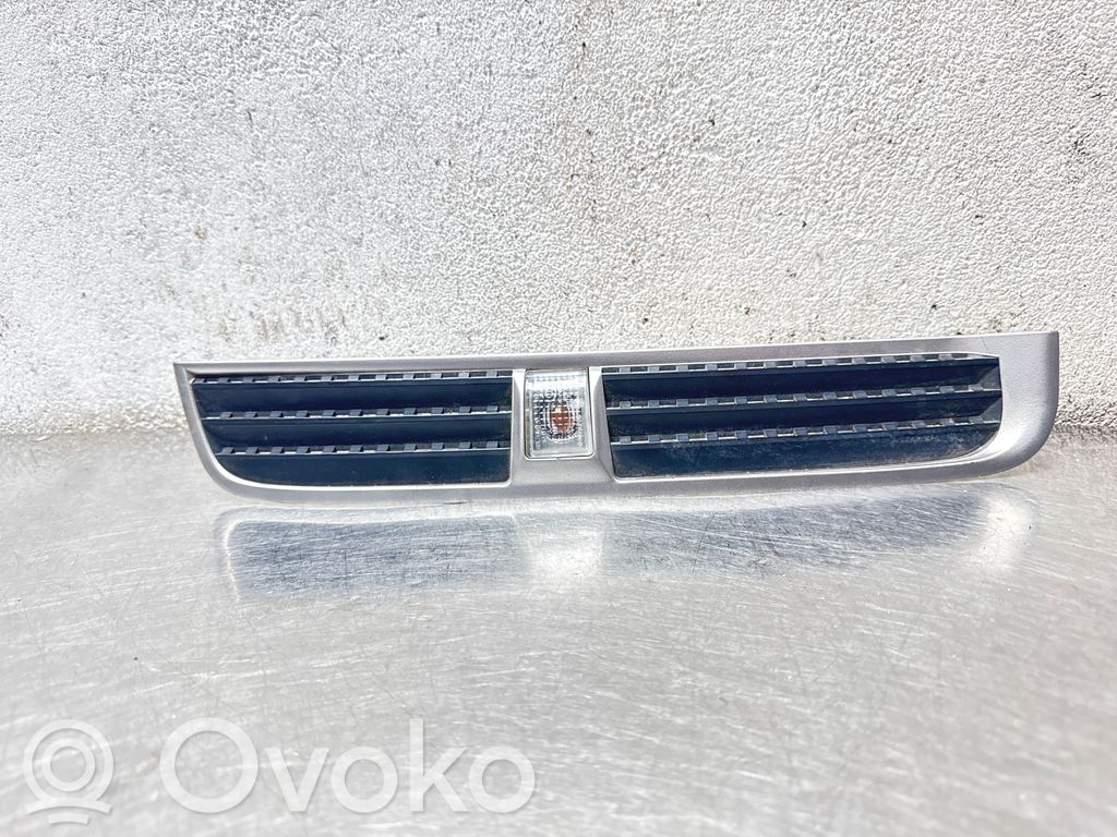 Opel Antara Fender grill 