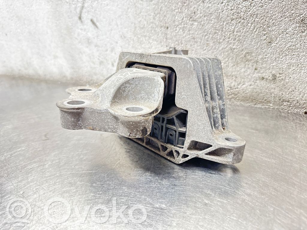 Opel Insignia B Engine mount bracket 