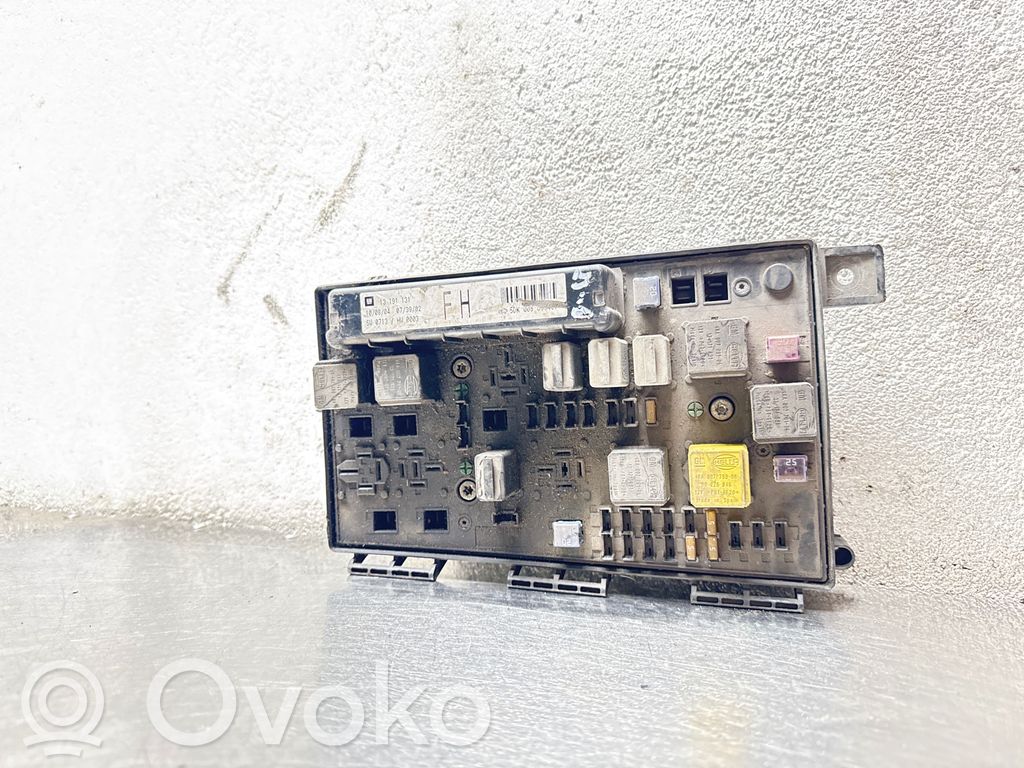 Opel Astra H Fuse box set 