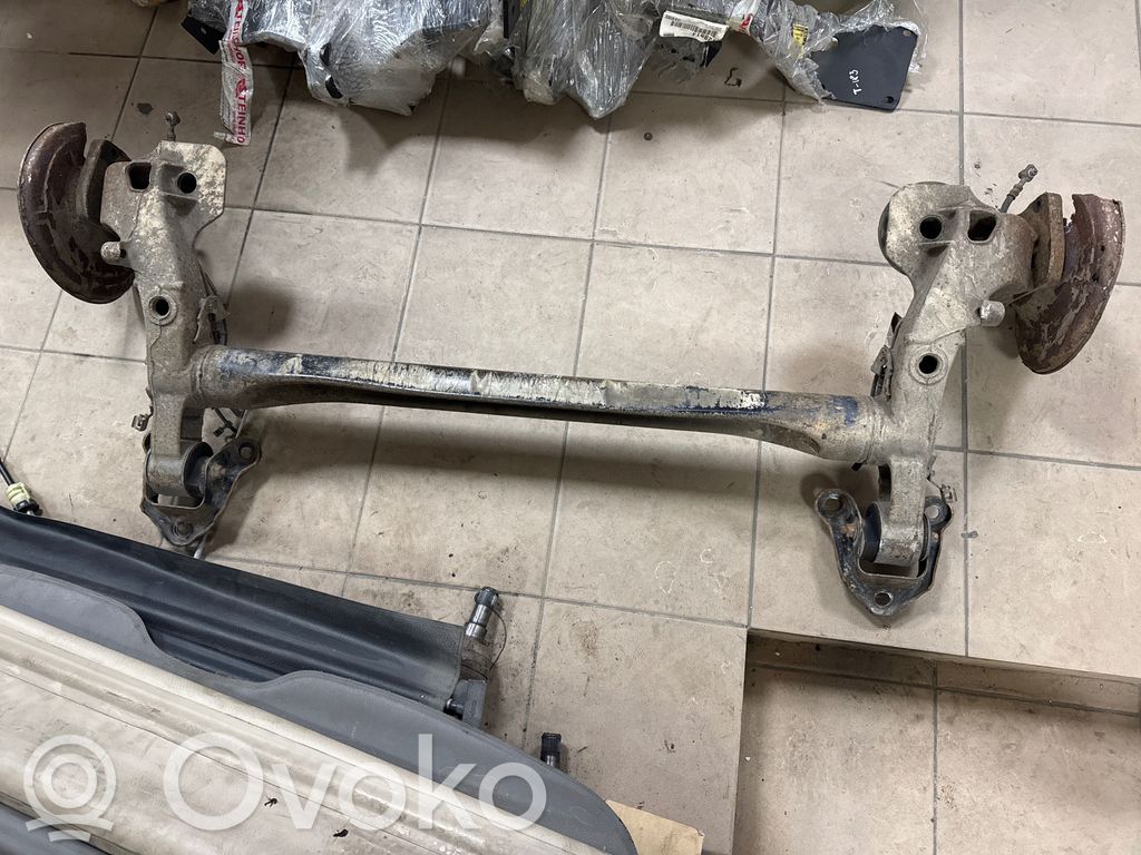 Opel Astra H Eje trasero 