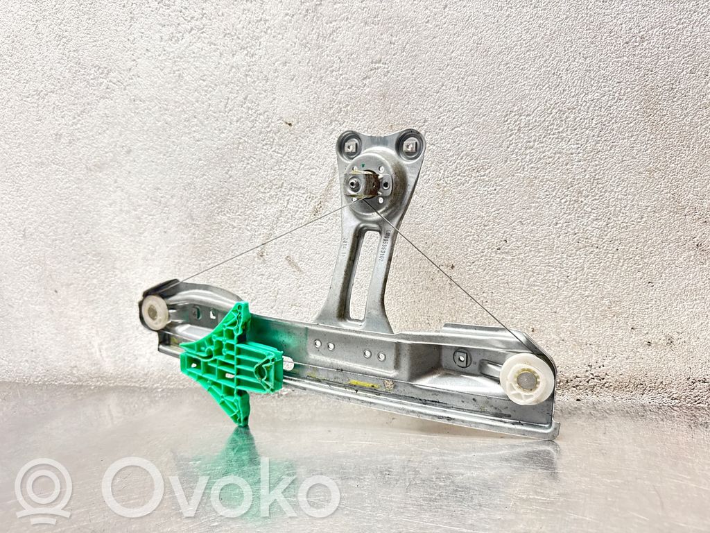 Opel Astra J Ręczny podnośnik szyby drzwi tylnych 
