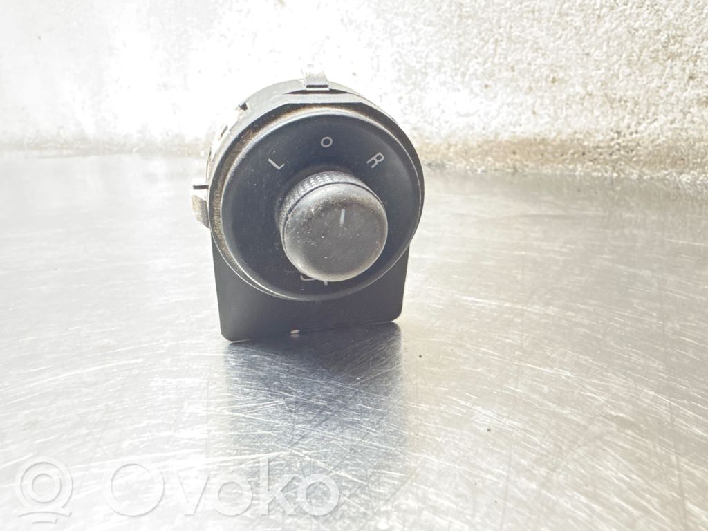 Opel Insignia A Interruptor del espejo lateral 