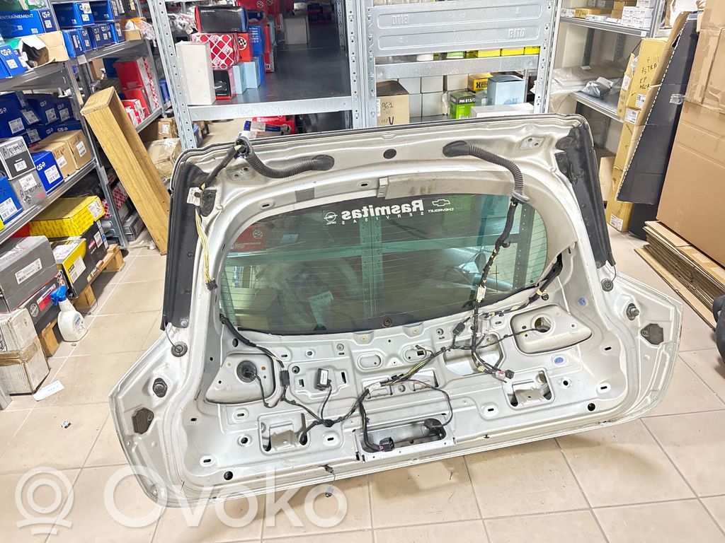 Opel Insignia A Tylna klapa bagażnika 