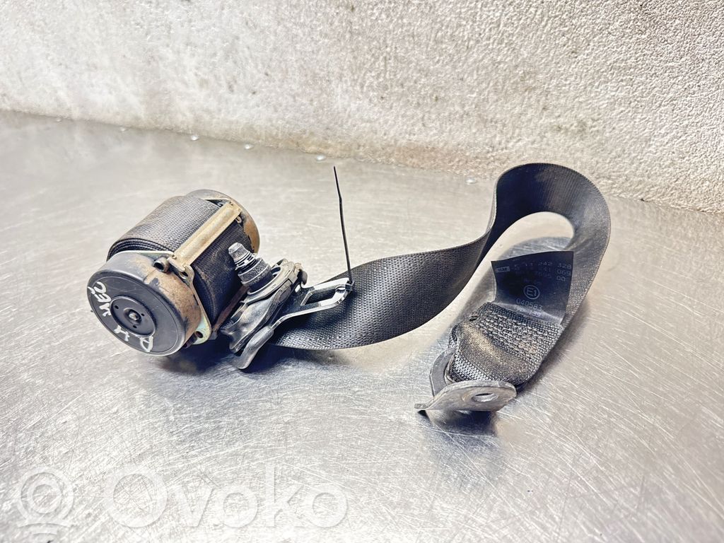 Opel Astra H Cinturón trasero 
