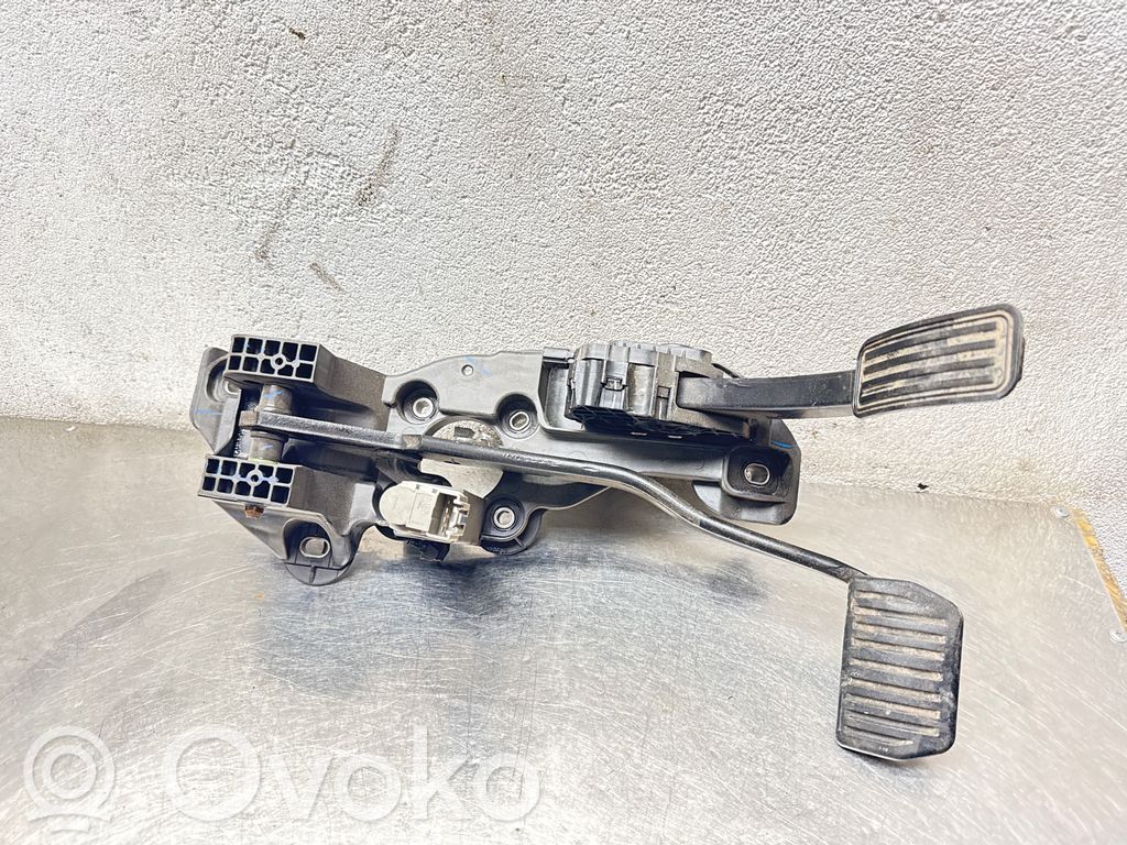 Conjunto de pedal   E1GC9F856ME,AUG1504215027,E1GC9F836JC