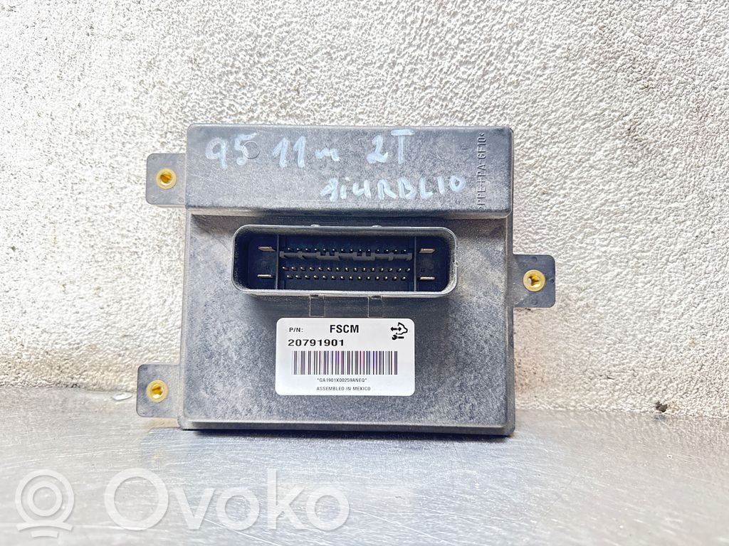 Unité de commande / module de pompe à carburant   20791901,GA1901X00259A