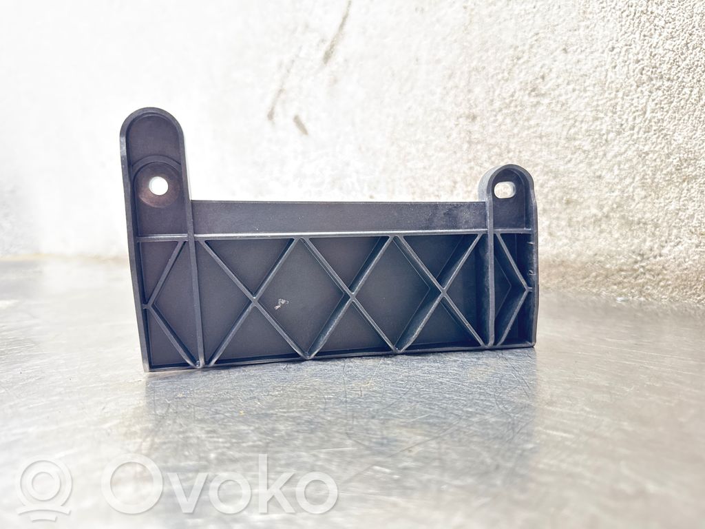Volvo C70 Kita salono detalė 