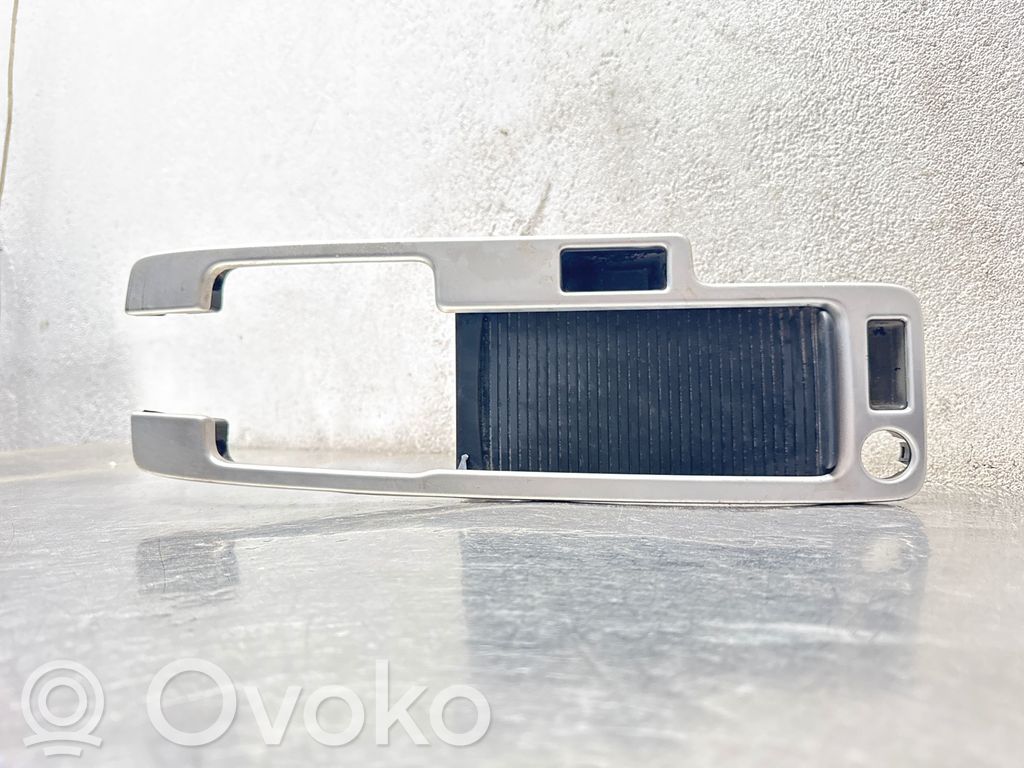 Volvo V50 Contour de levier de vitesses 
