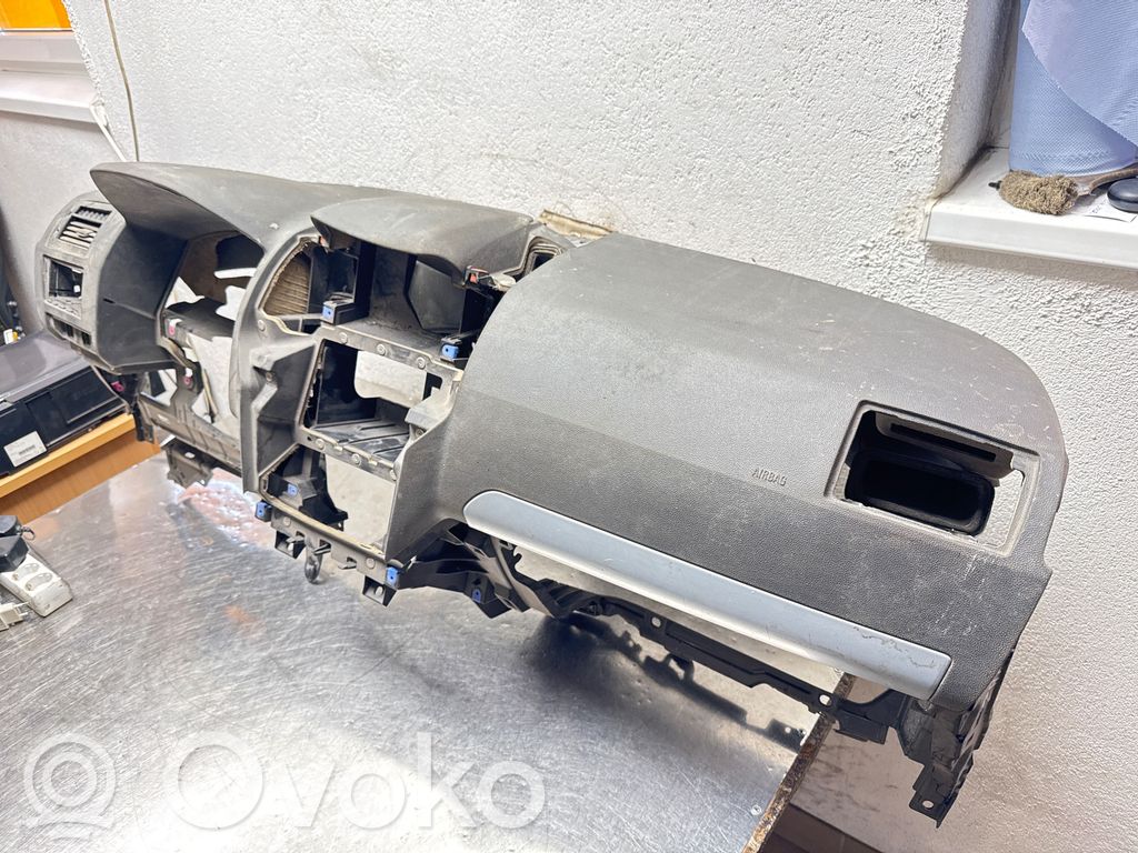 Opel Zafira B Panel de instrumentos 