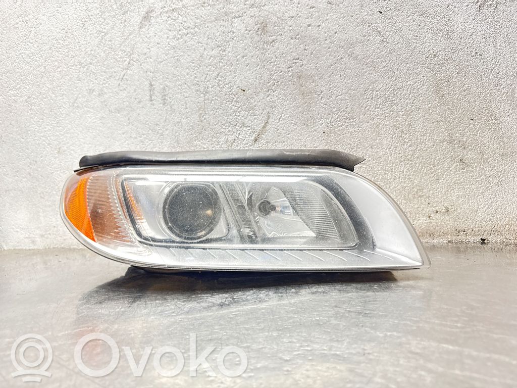 Volvo XC70 Phare frontale 