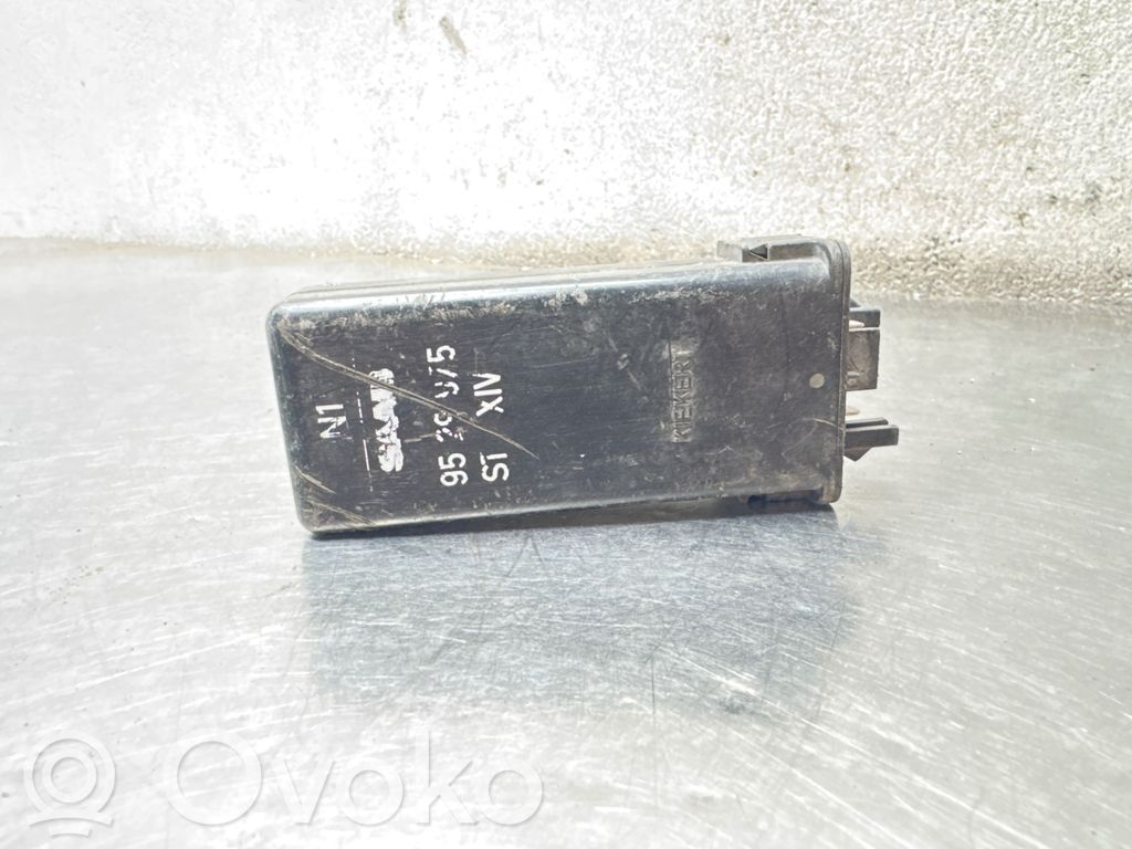 Central locking relay   9529975