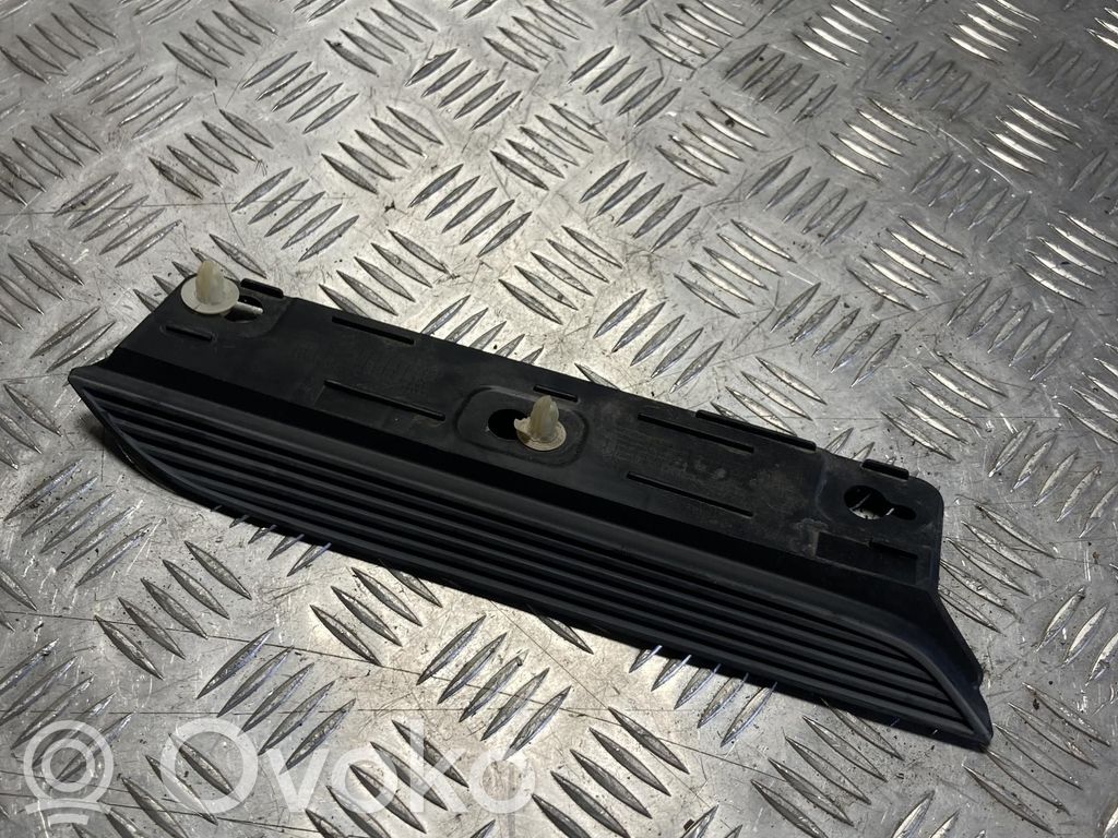Suzuki Ignis Konepellin verhoilu 