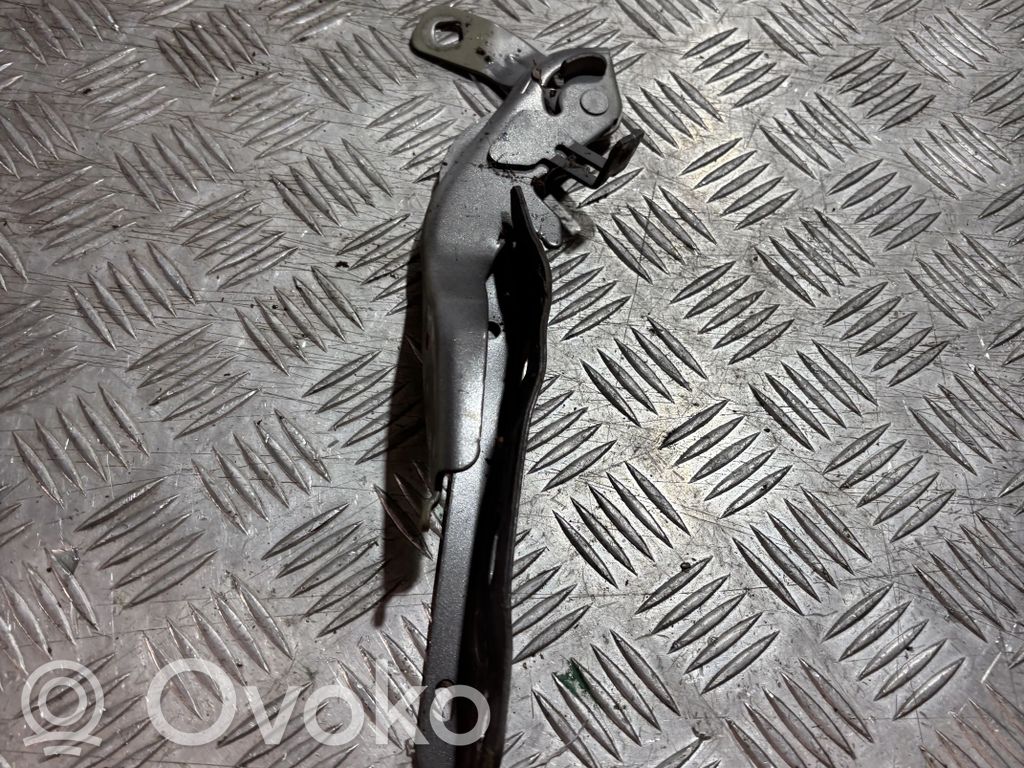 Engine bonnet/hood hinges   9831199680,9831199680