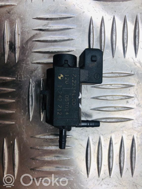 Solenoīda vārsts   72234100