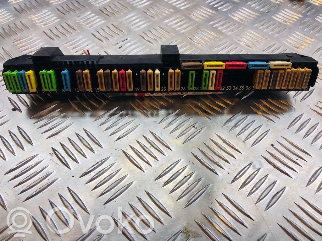 BMW 5 E39 Fuse module 
