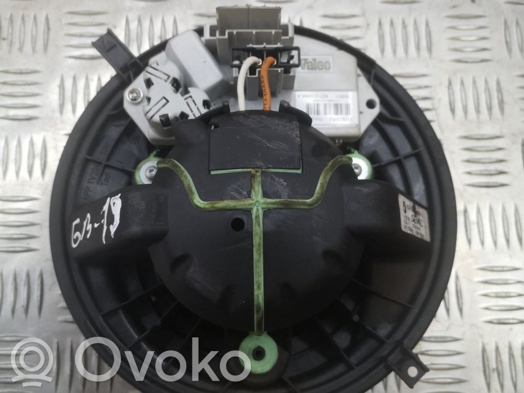BMW 3 E46 Mazā radiatora ventilators 