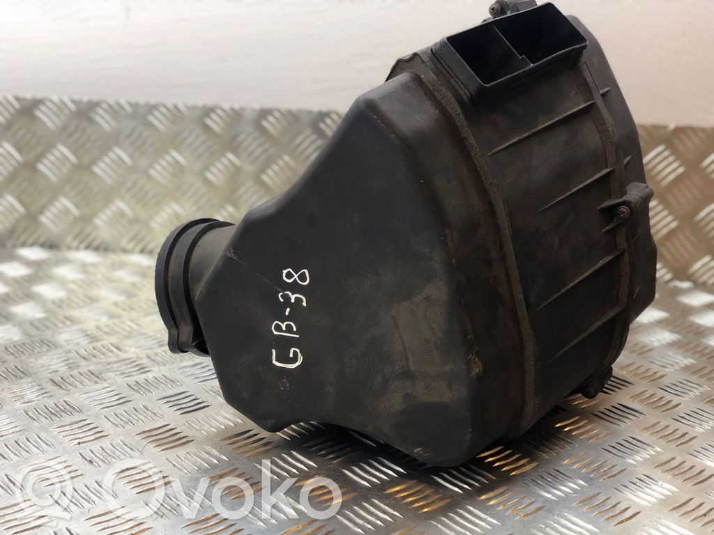 Air filter box   059133823D