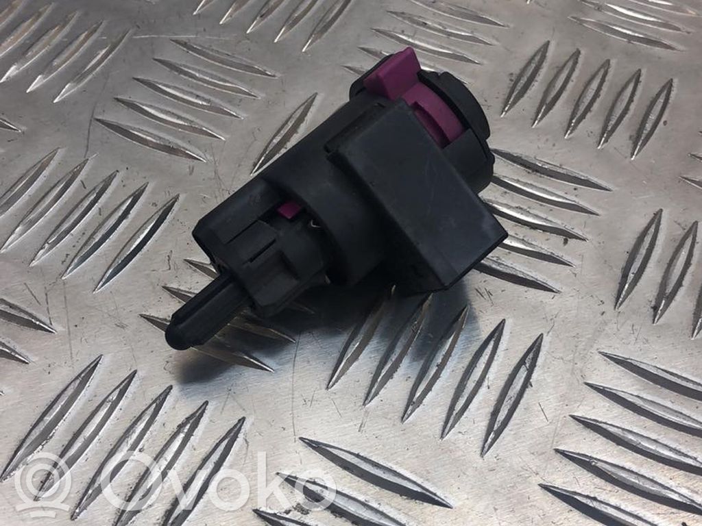 Audi A5 8T 8F Brake pedal sensor switch 