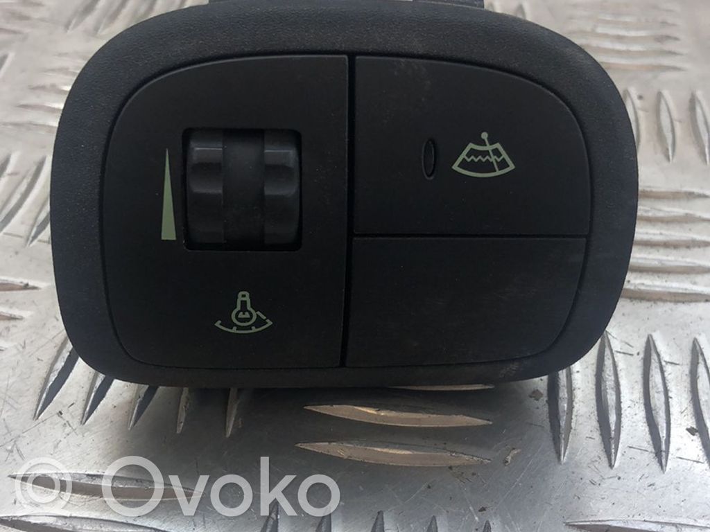 Hyundai Santa Fe Headlight level height control switch 
