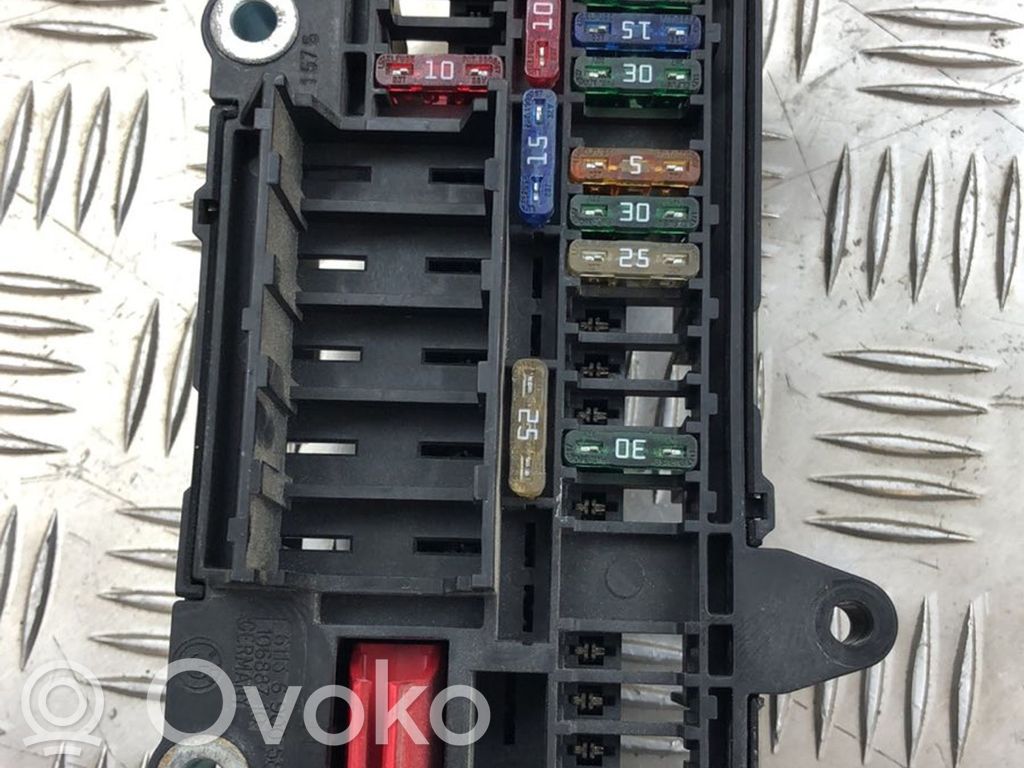 BMW 7 E65 E66 Fuse module 