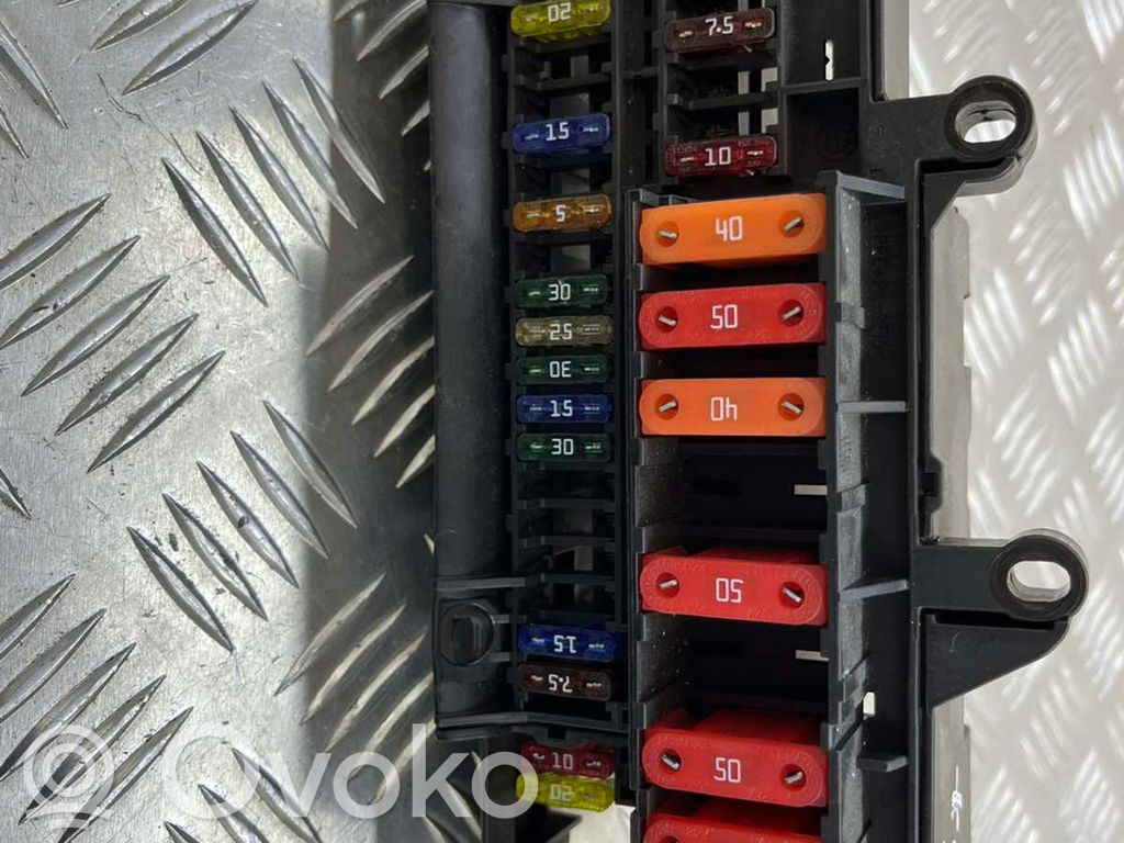 BMW 7 E65 E66 Fuse module 