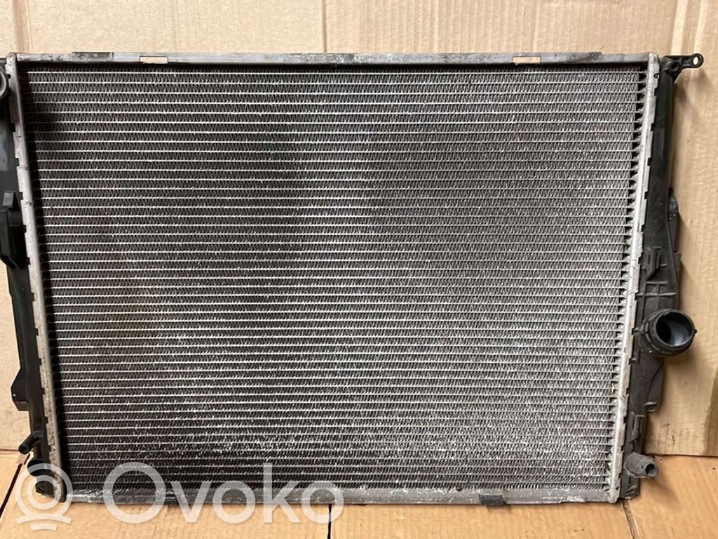 BMW 1 E81 E87 Coolant radiator 
