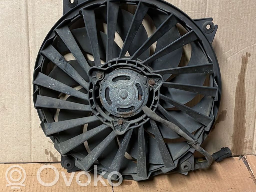 Peugeot Expert Elektrinis radiatorių ventiliatorius 
