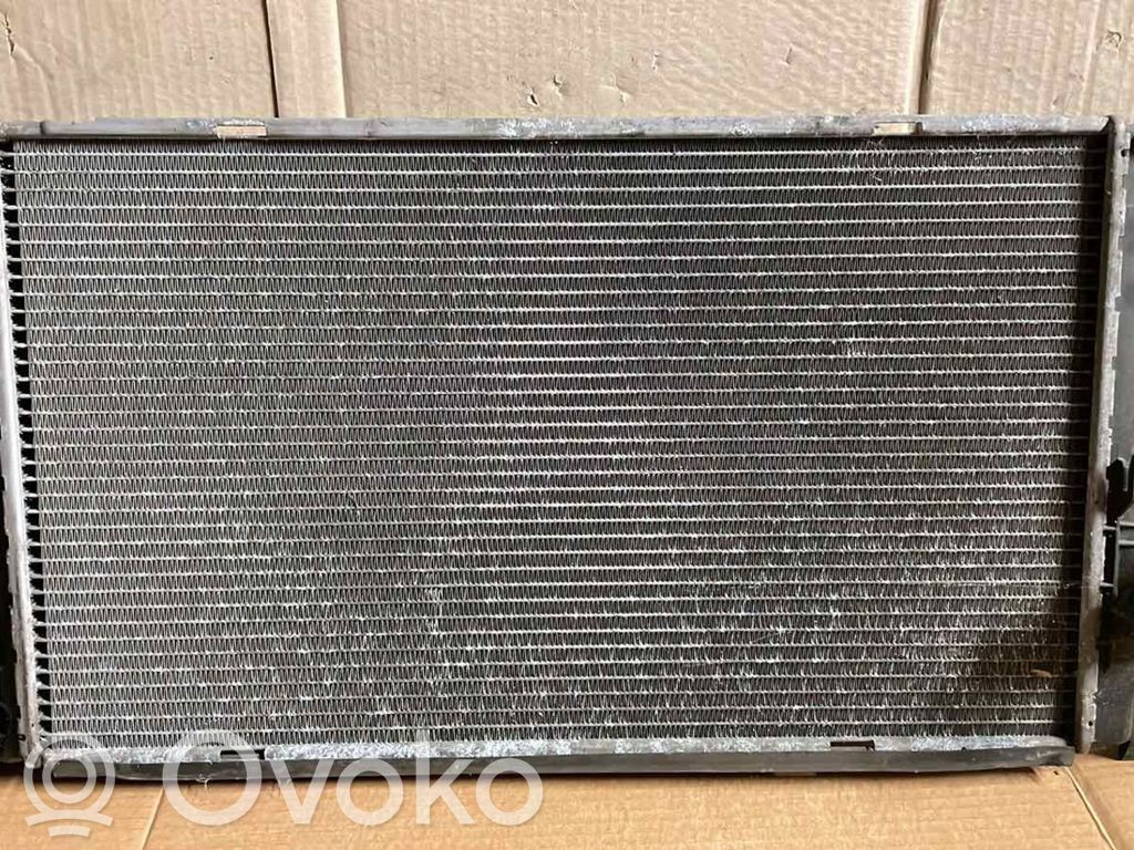 BMW 3 E90 E91 Aušinimo skysčio radiatorius 