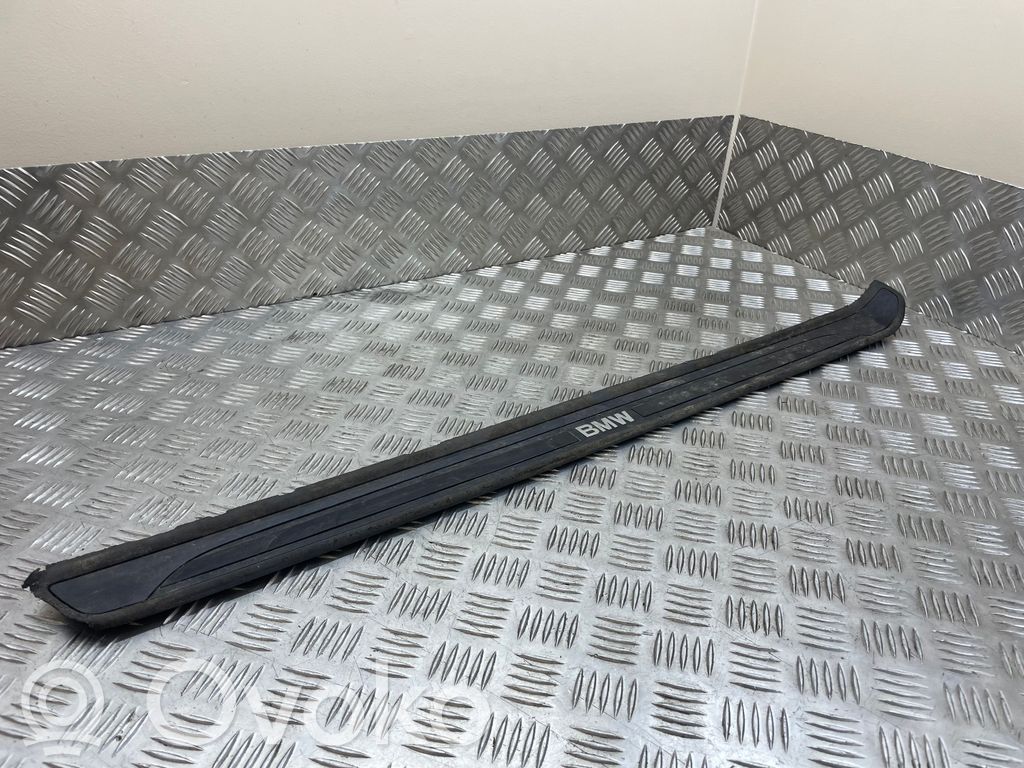 BMW 1 E81 E87 Moldura protectora del borde delantero 