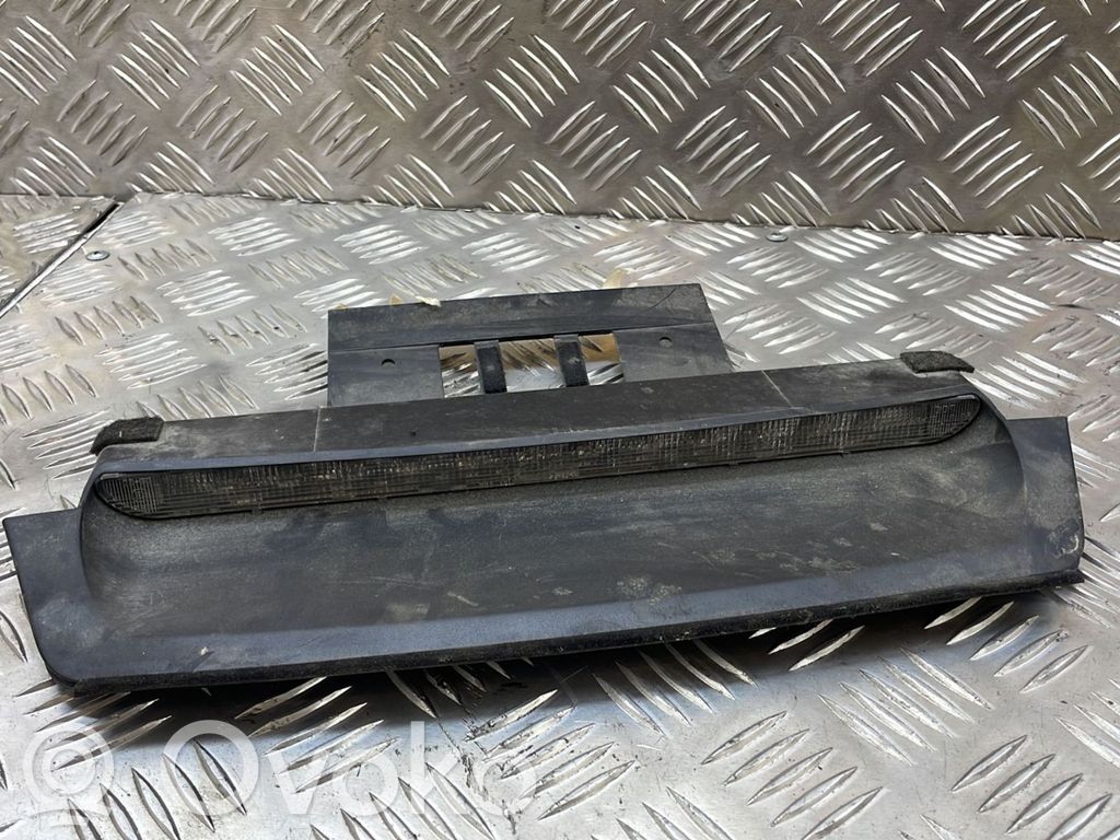 Volvo S60 Third/center stoplight 