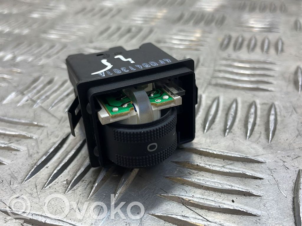 Audi A6 S6 C6 4F Headlight level height control switch 