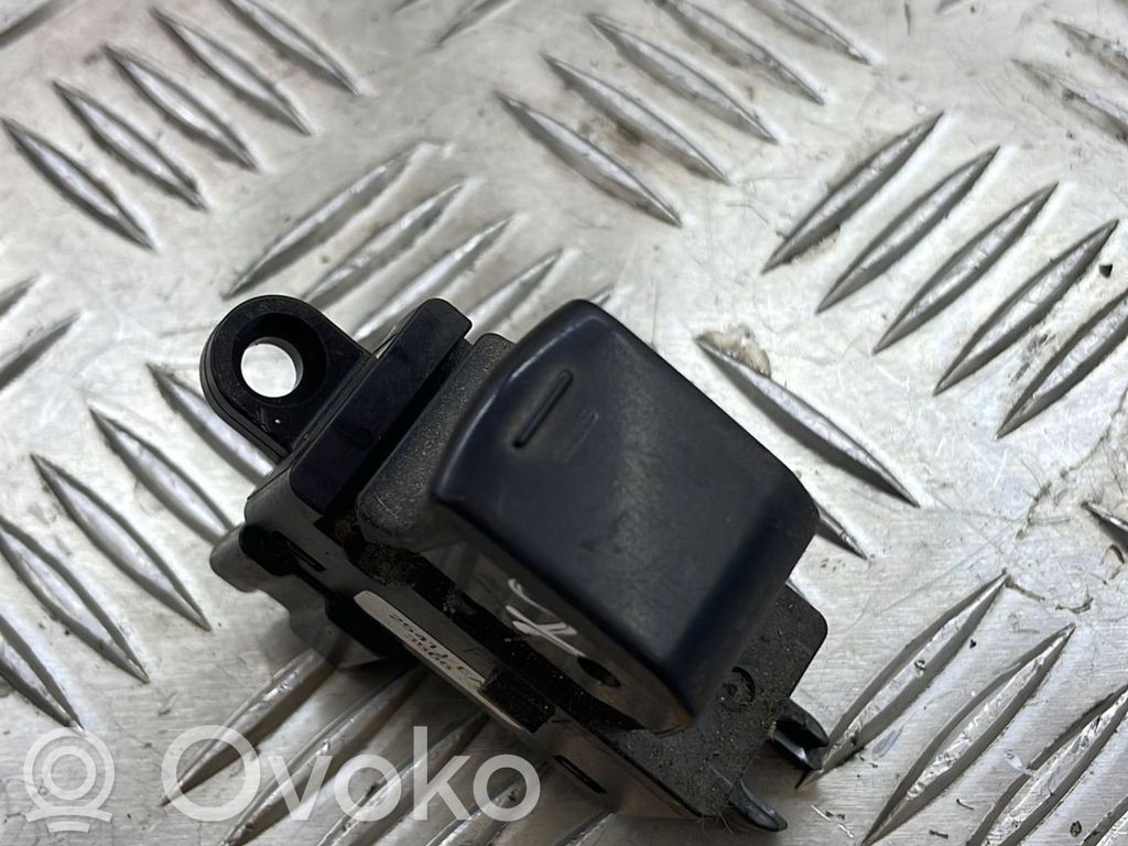 Nissan Pathfinder R51 Electric window control switch 