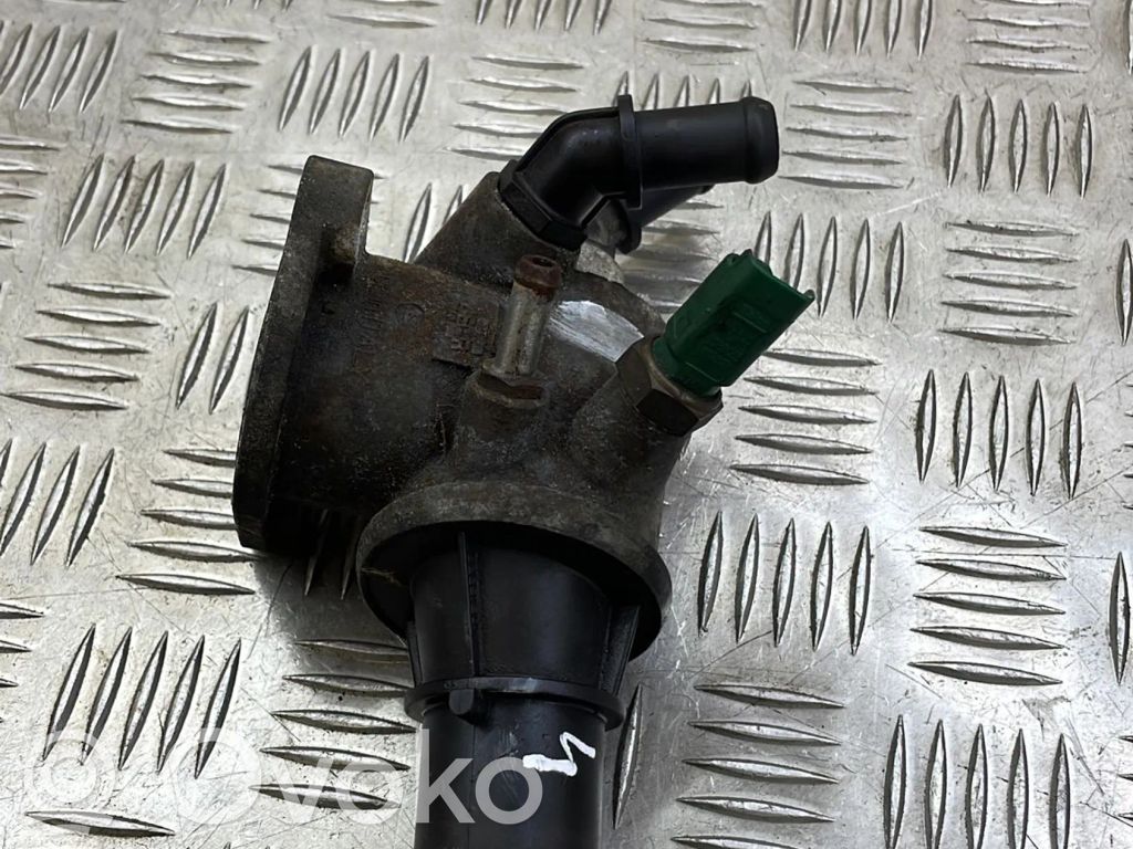 Opel Astra H Termostat / Obudowa termostatu 
