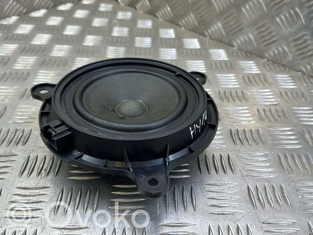 Mazda 3 II Takaoven kaiutin 
