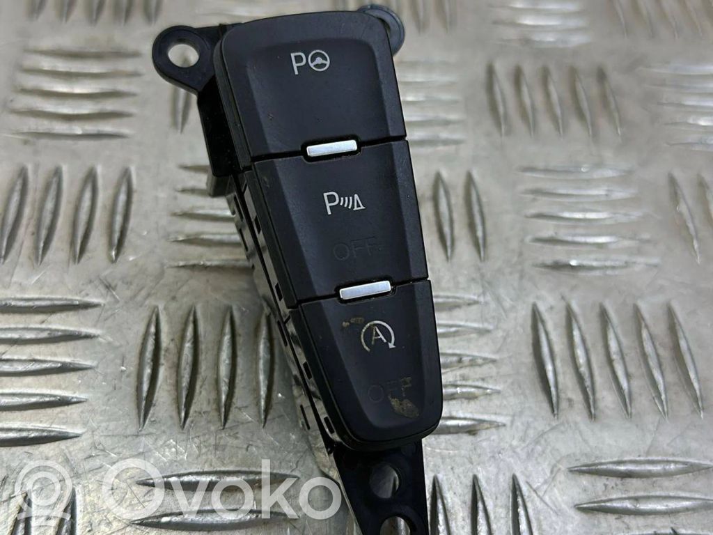 Ford Focus Parking (PDC) sensor switch 