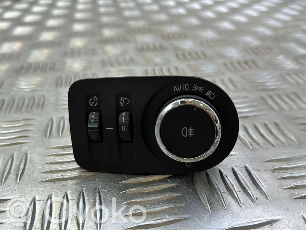 Opel Astra K Light switch 
