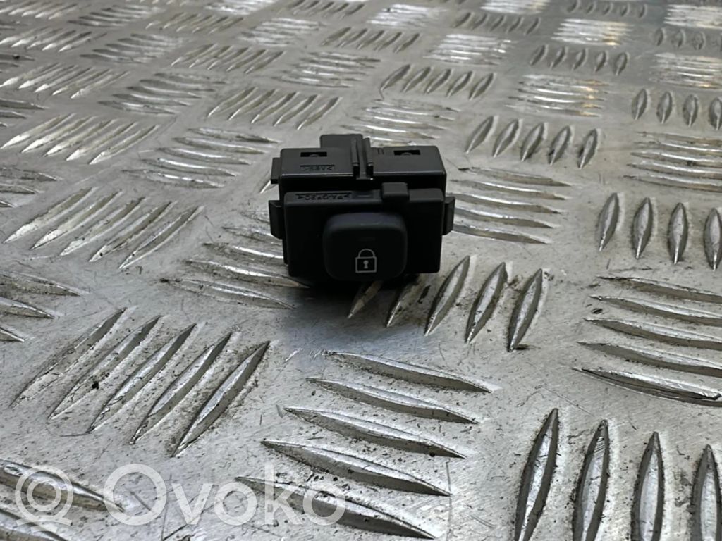 Volvo S60 Central locking switch button 