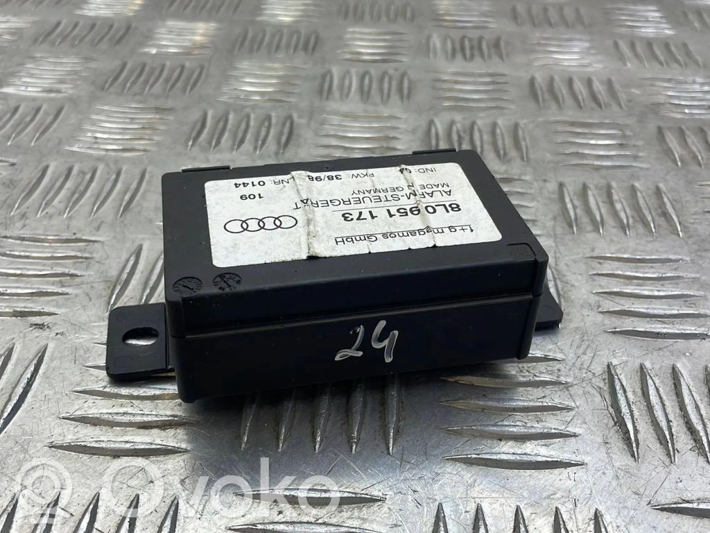 Audi A8 S8 D2 4D Alarm control unit/module 